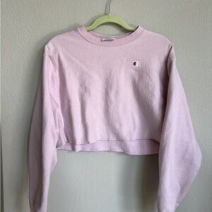 Champion cropped pink crewneck - size M